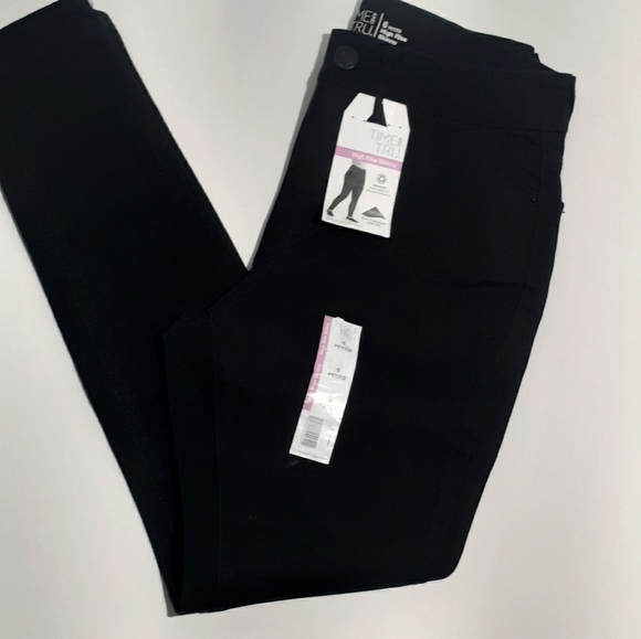 Jeans - Picture 1 of 3